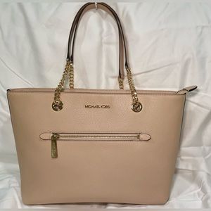 *SOLD* NWT Michael Kors Jet Set Medium Front Zip Chain Tote